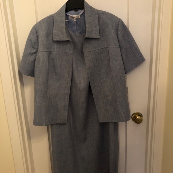 Tradition size 18 sleeveless blue dress with a short little dress overcoat. - Picture 2 of 11